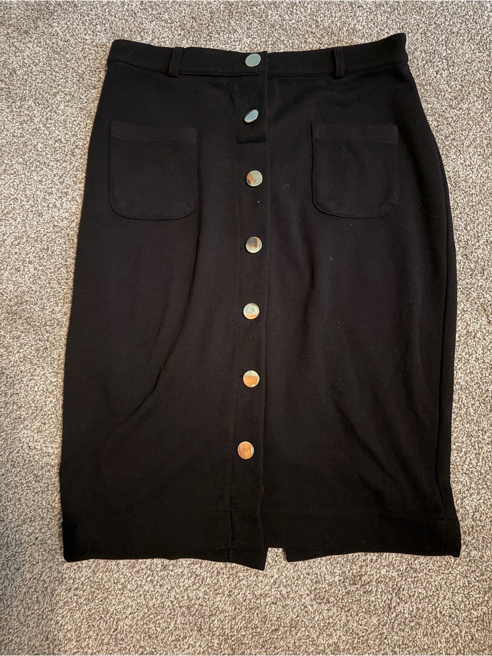 Elle Black Button-Front Pencil Skirt with Patch Pockets
